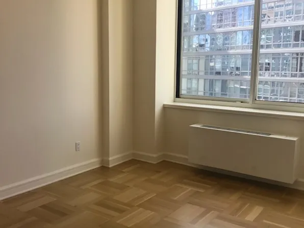 400 West 63rd Street image 8 of 12