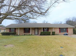 317 Valleyglen Dr, Desoto, TX 75115