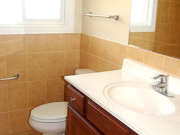 4th image of 10114 Old Orchard Ct APT 3B