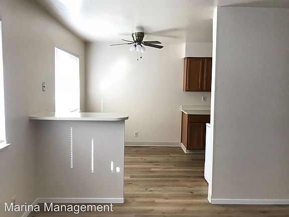 5th image of 217 Bennett Hill Dr APT C