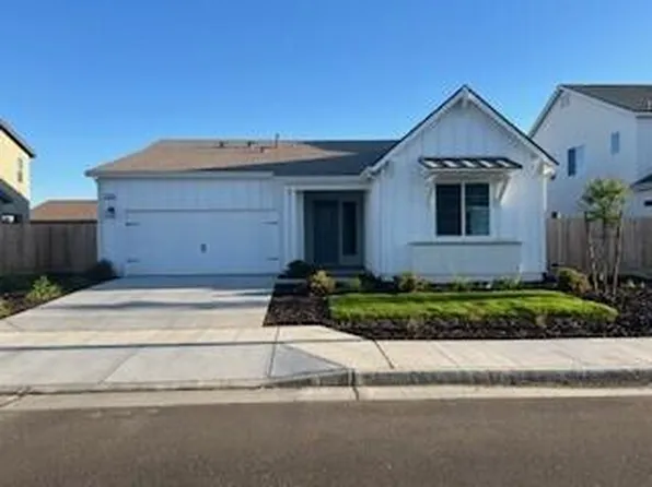 1876 Vallejo Avenue, Dinuba, CA 93618