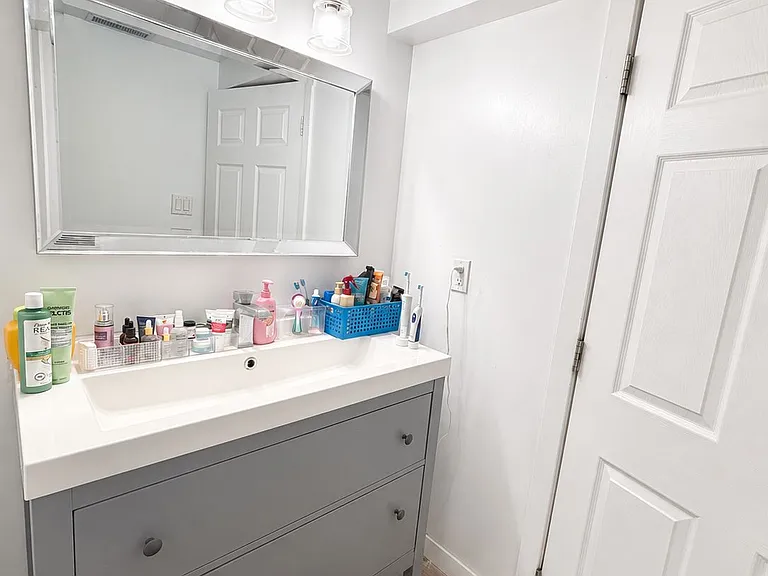 14 Jasper Ct #B — Photo 7