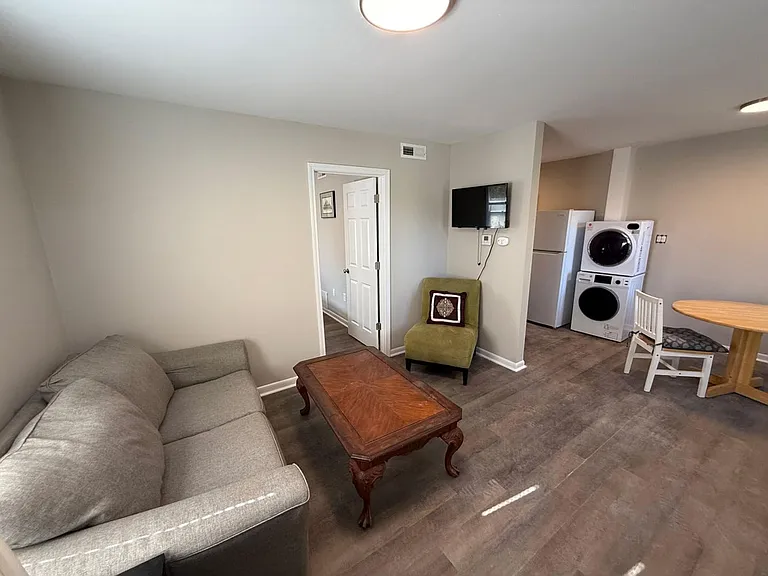 213 N Ann St #4 — Photo 9