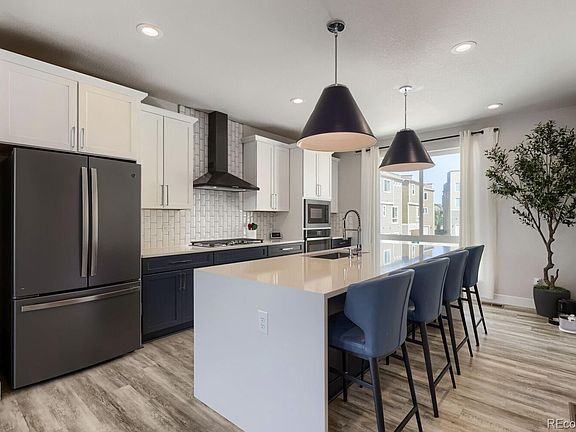 2nd image of 2571 Palau Way