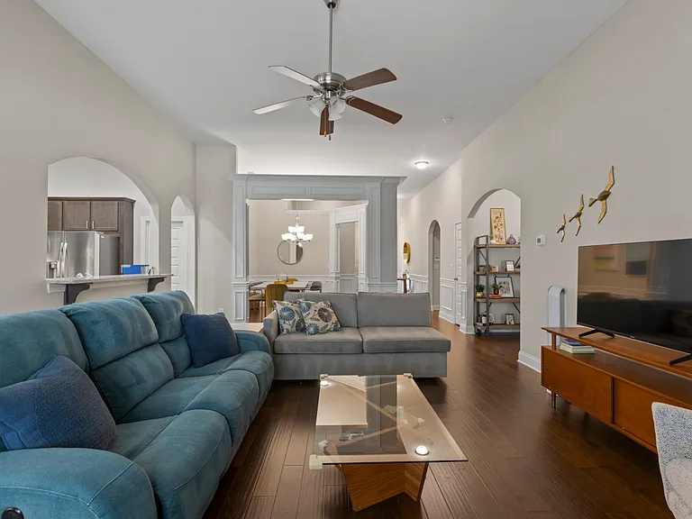 253 Woodward Way — Photo 10
