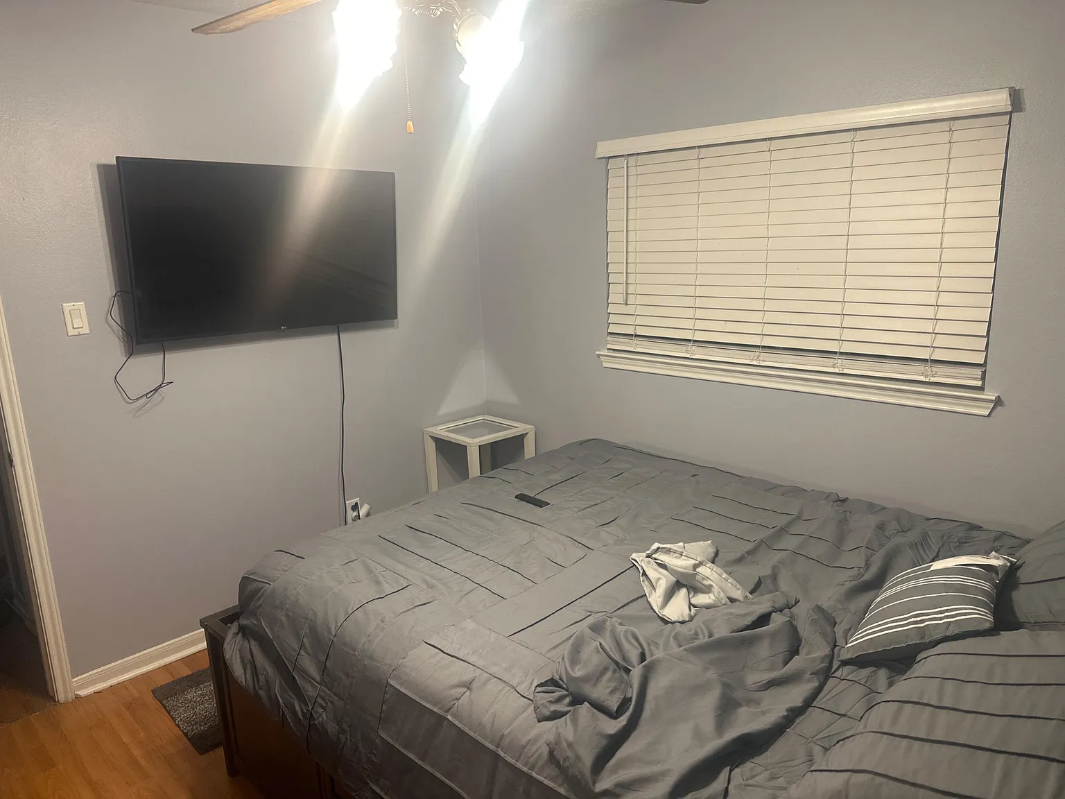 3 bed, 1.5 bath, 2100 sqft, $936 — Photo 2