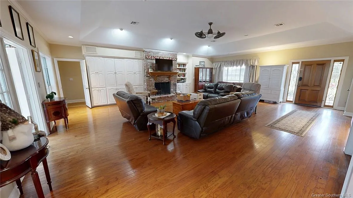 3 bed, 2938 sqft, $3,000 — Photo 3