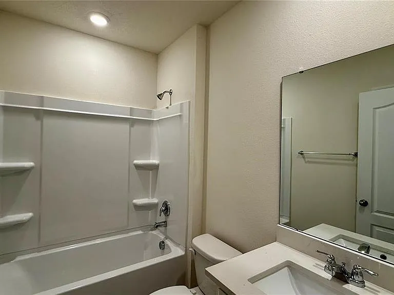 3314 Pine Lily Ave — Photo 19