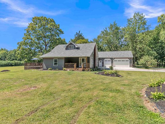 3rd image of 808 Johnson St