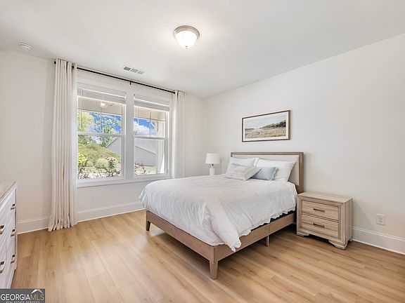 5th image of 55 Ozark Way