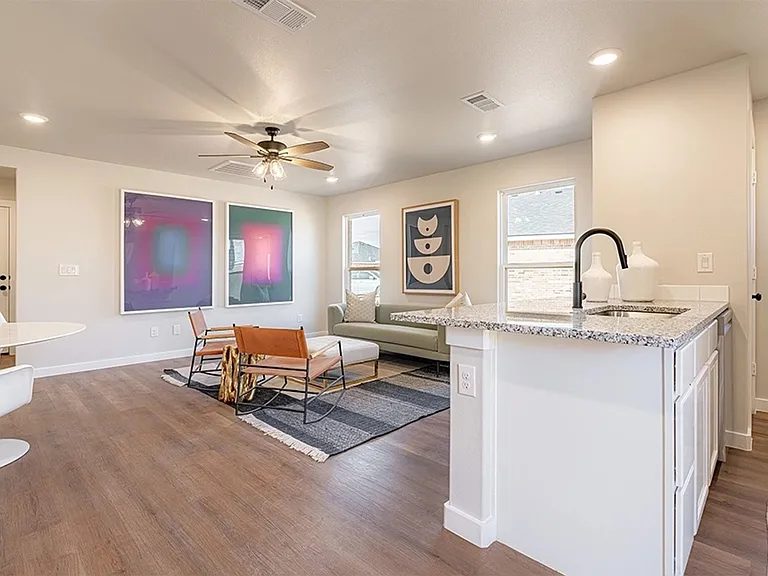 3525 Turner Ave — Photo 7