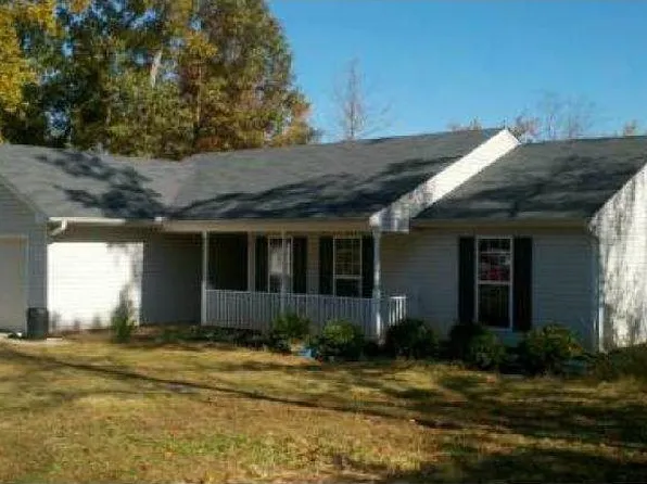 434 Twinflower Dr, Mount Airy, GA 30563