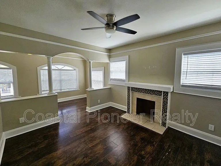 209 S Westland Ave #D — Photo 4