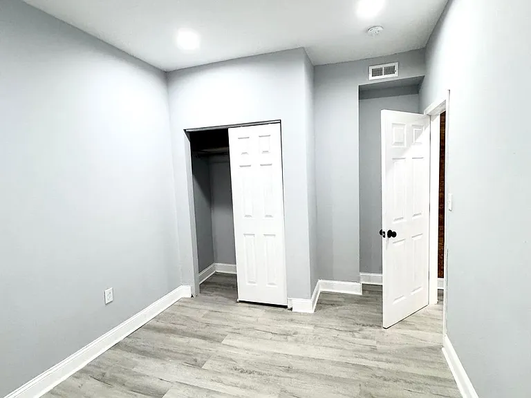 5323 Walnut St #1 — Photo 9
