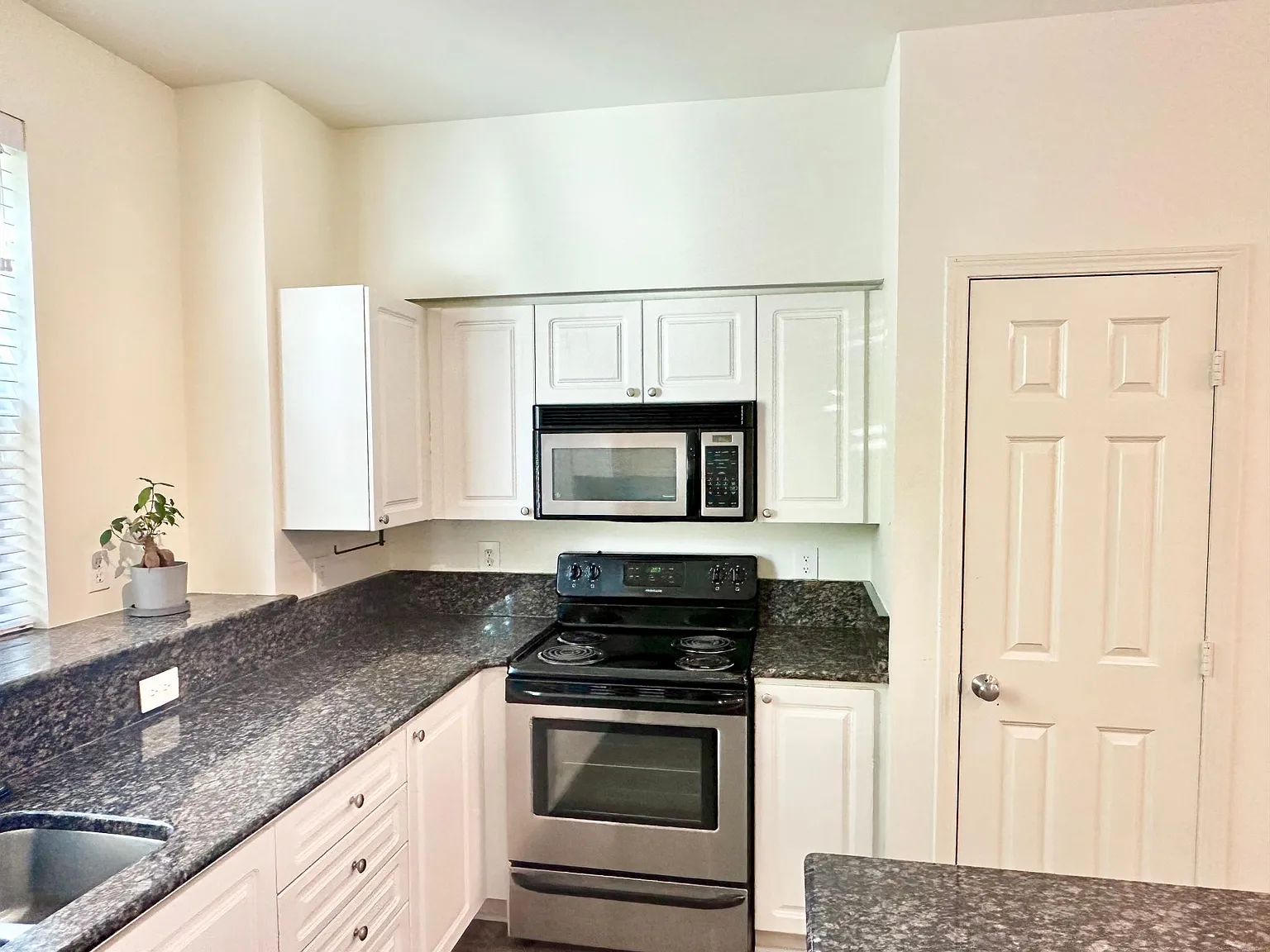 3116 164th St SW — Photo 4