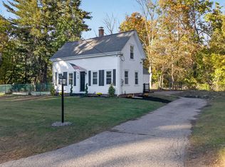 19 Dwinnell St, Groveland, MA 01834
