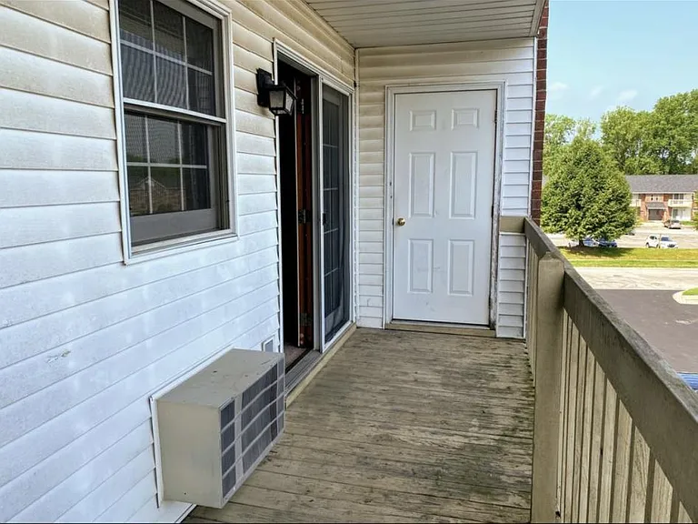 431 Leah Ln #2F — Photo 9