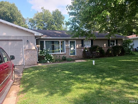 2nd image of 57608 Rivercrest Dr