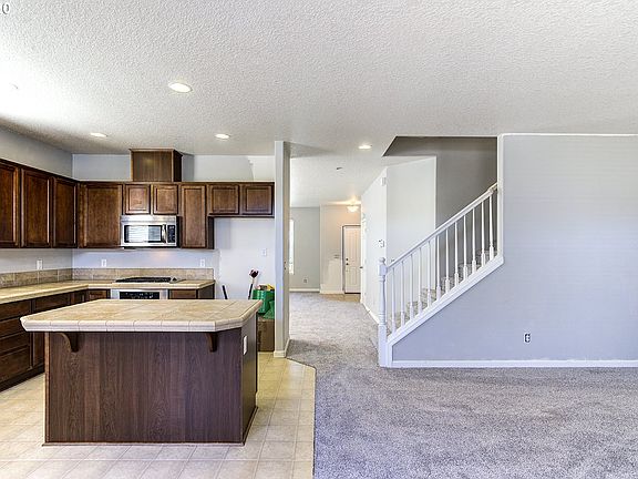 5th image of 6103 NE 84th Ave