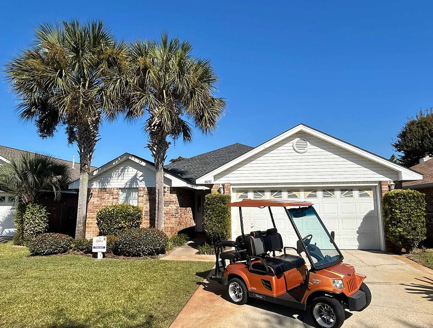 4 bed, 2.0 bath, 1625 sqft, $4,468 — Photo 2