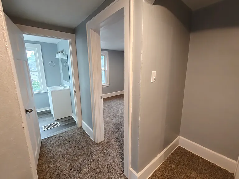 958 Inman St — Photo 19