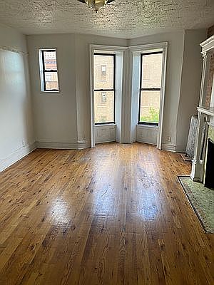 1st image of 838 Washington Ave #3L