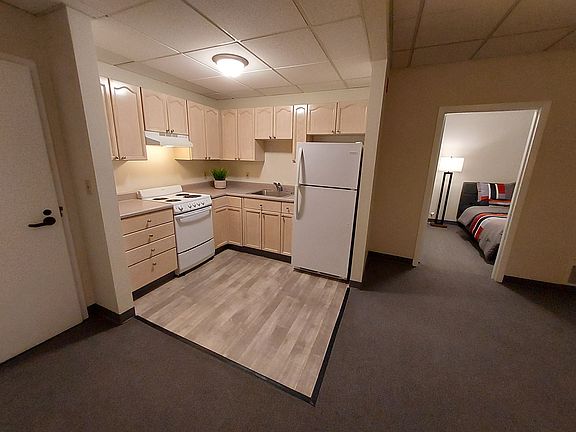 5th image of 523 Pine St #905