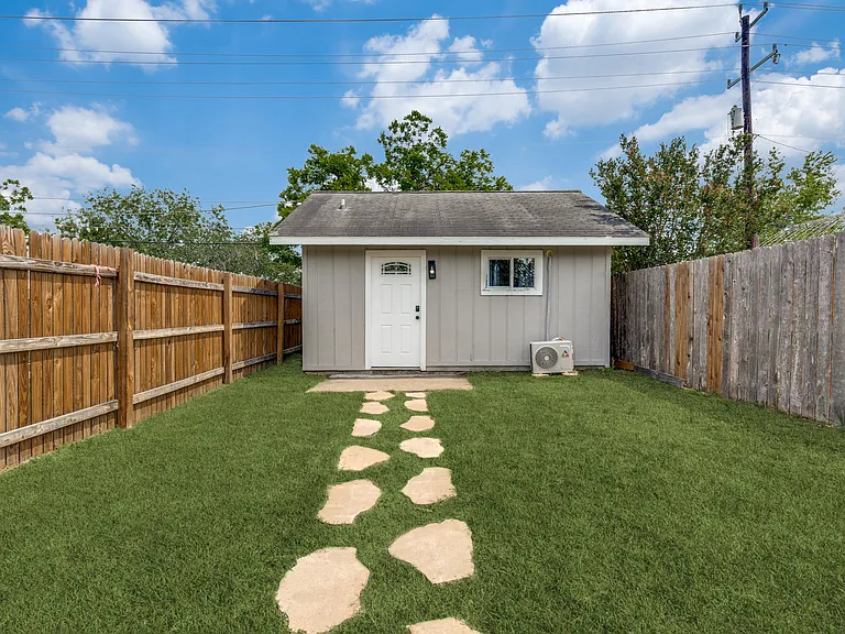 438 E Wright Blvd #2 — Photo 11