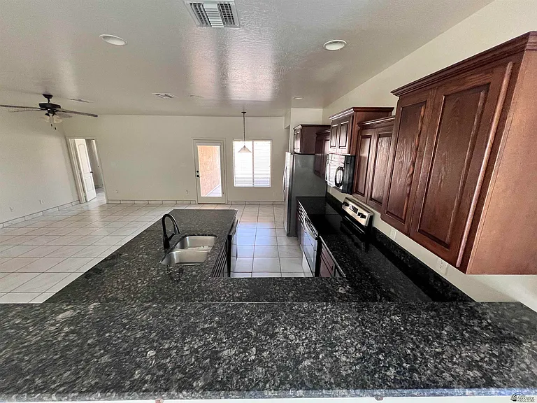 4532 S Agave Ave — Photo 6