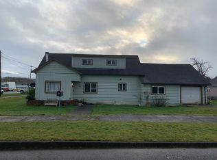 124 L St, Hoquiam, WA 98550