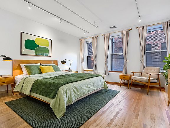 3rd image of 144 Chambers St APT 4