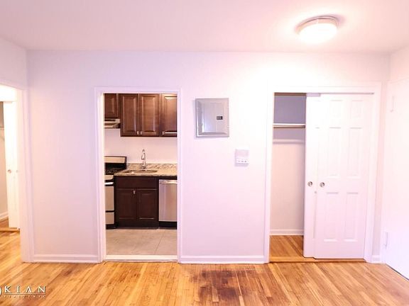 3rd image of 14345 Sanford Ave APT 302