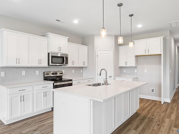 4th image of 105 Ackert Dr