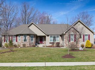 30 Skyline Cir, Sewell, NJ 08080