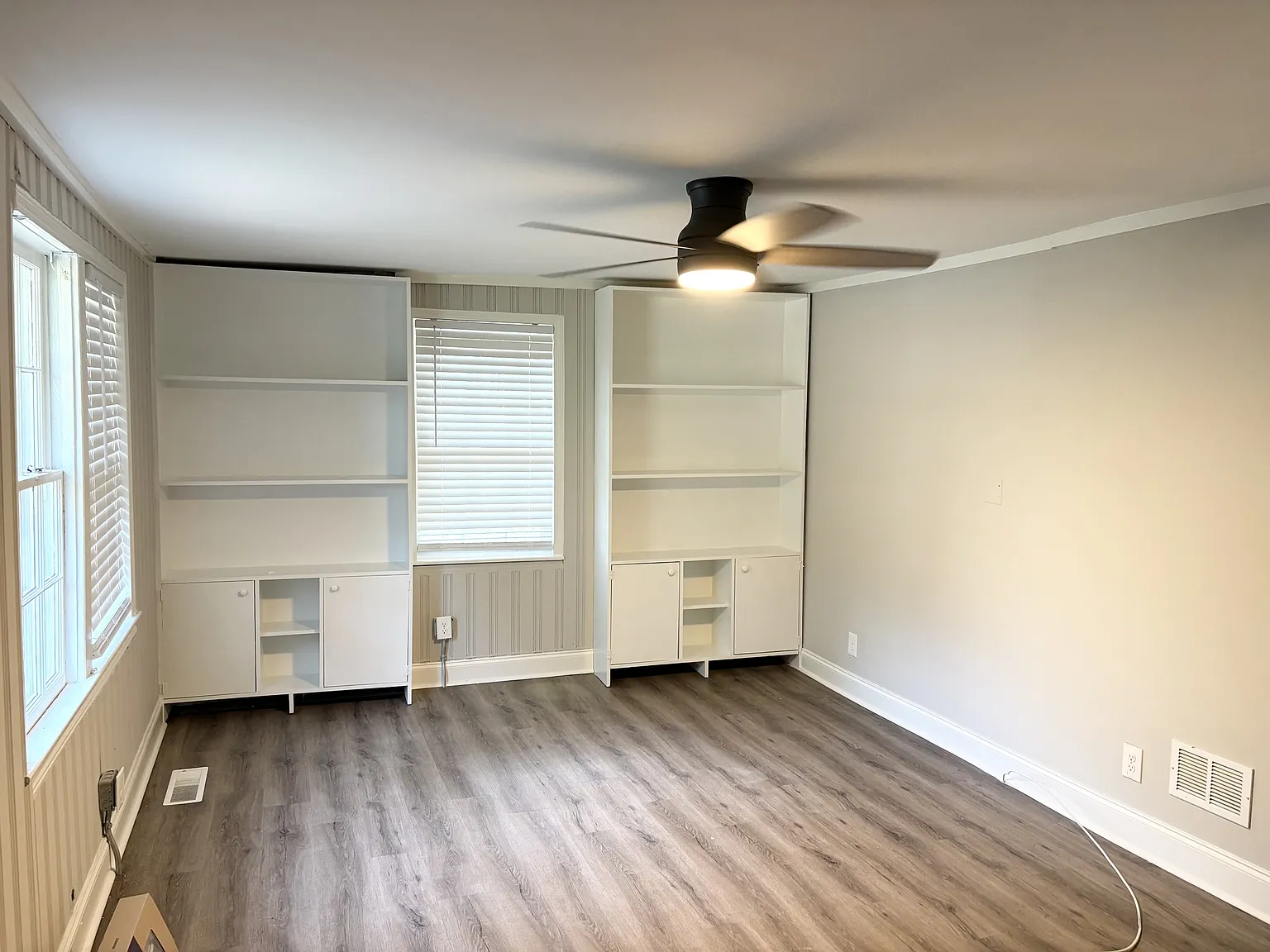 5715 Harding Drive - 1 — Photo 2