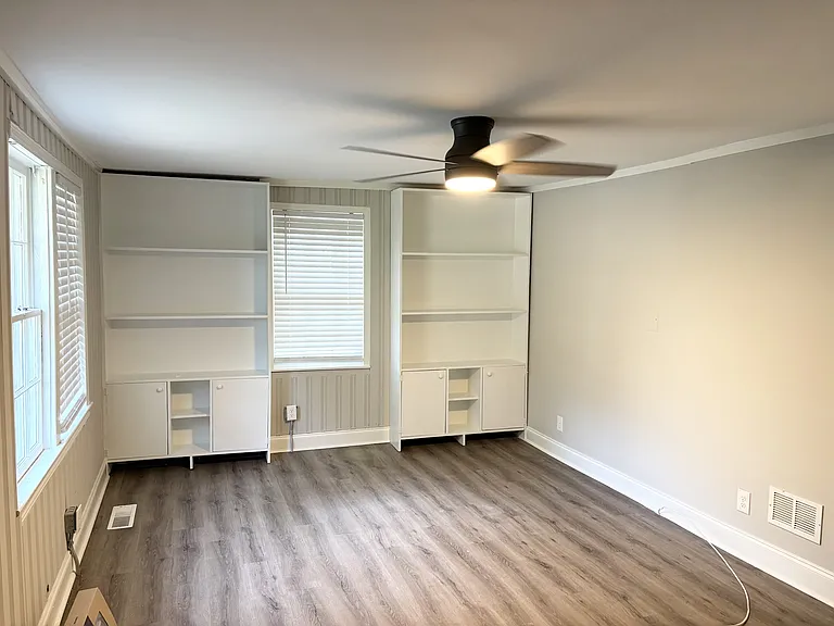 5715 Harding Dr — Photo 2