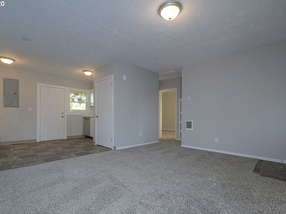 5th image of 3108 Yeoman Ave