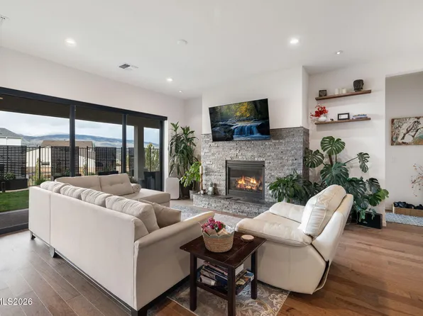 15025 Iron River Dr, Reno, NV 89521