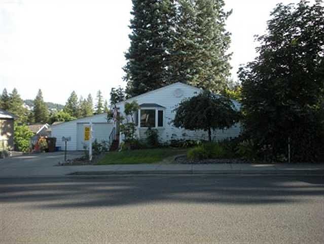 1st image of 3708 E 33rd Ave
