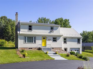 3035 Sherwood Rd, Palmyra, NY 14522