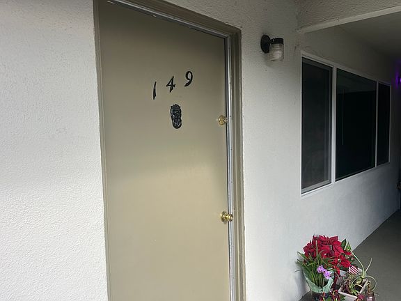 2nd image of 149 Cameron Ct #149