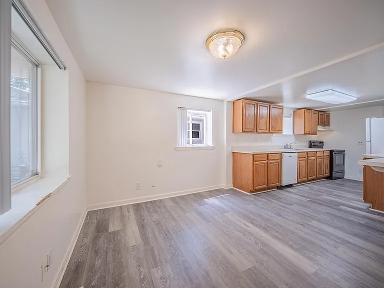 2472 Hawks Ave #1 — Photo 5