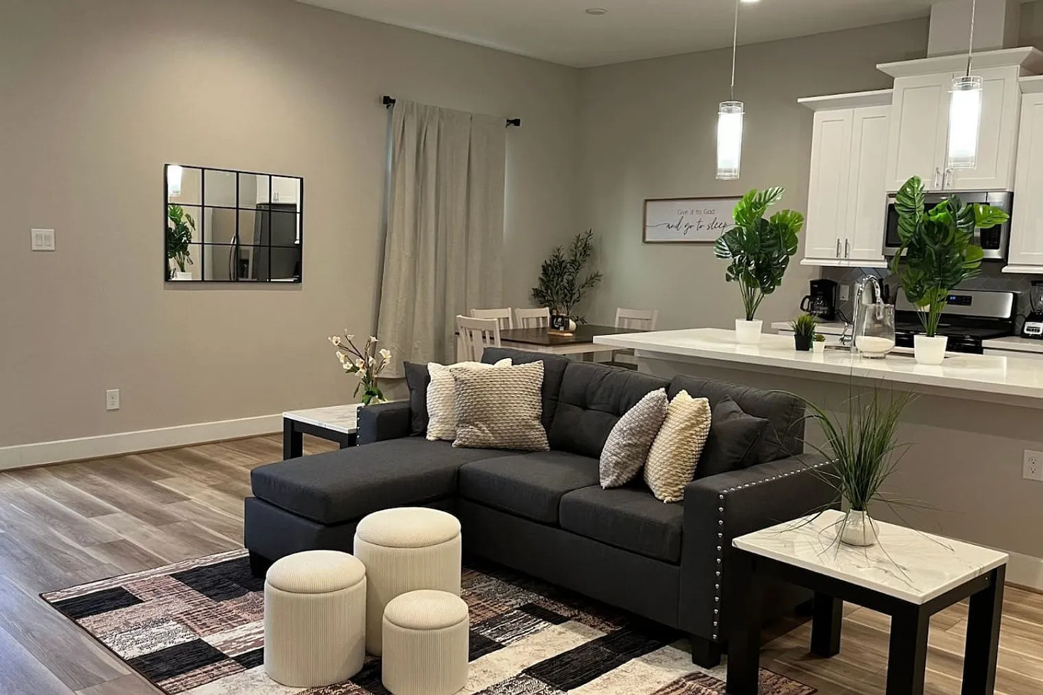 3 bed, 2.0 bath, 1603 sqft, $3,171 — Photo 1