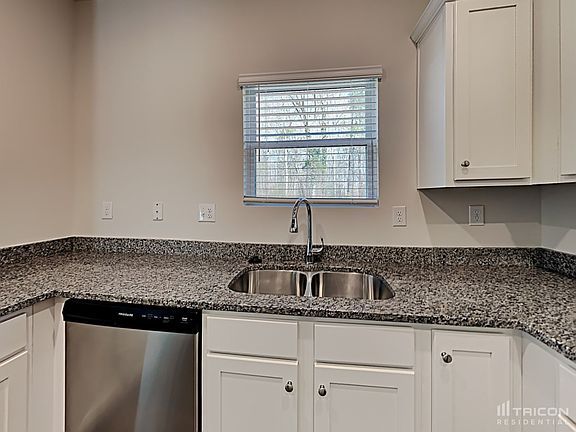 5th image of 1521 Kingston Dr