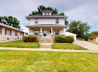 320 S 10th St, Cherokee, IA 51012