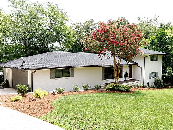 2nd image of 209 Sherwood Dr
