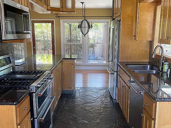 4th image of 5864 E Lanai St