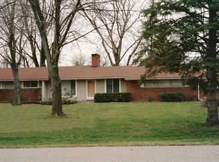 6660 W Dartmoor Rd, West Bloomfield, MI 48322