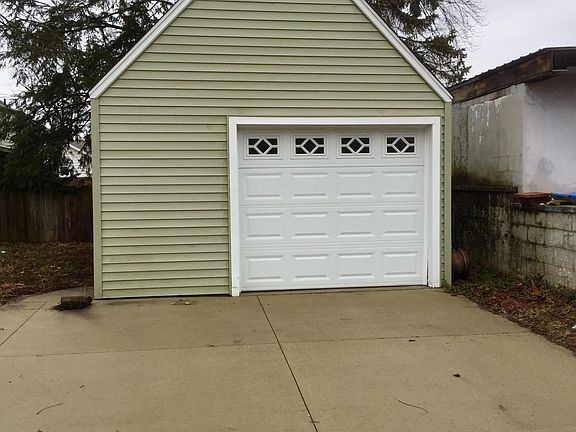 5th image of 610 Virginia Ave