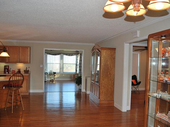 5th image of 1622 Briar Hill Way